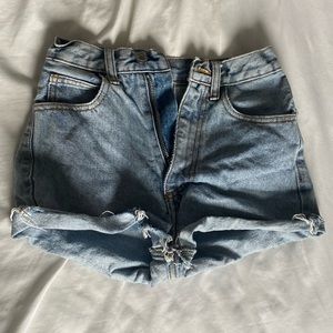 brandy melville/ john galt jean shorts